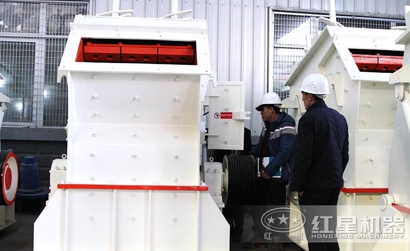 客戶通過觀察門考察反擊破內(nèi)部結(jié)構(gòu)