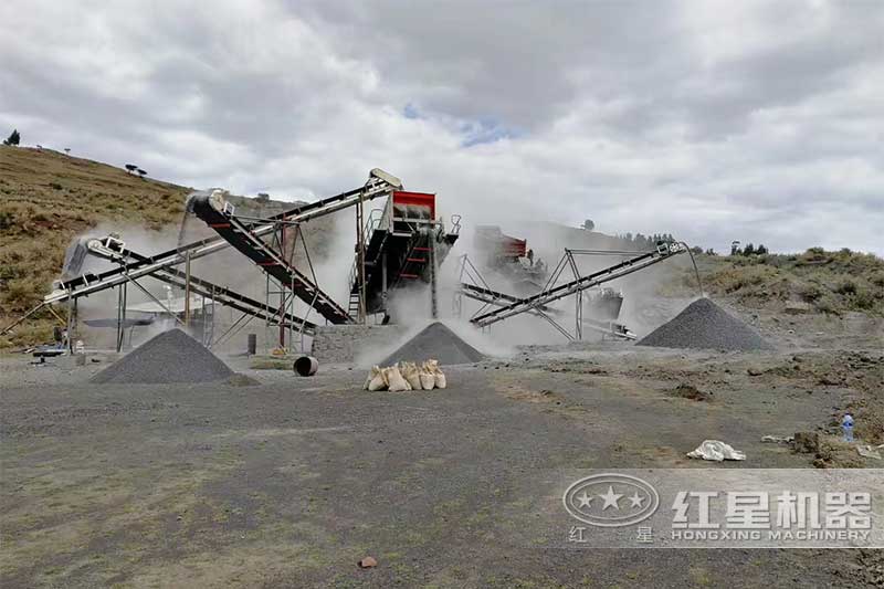 移動(dòng)破用于破碎玄武巖現(xiàn)場(chǎng)