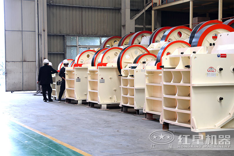 顎式破碎機(jī)市場(chǎng)需求非常大