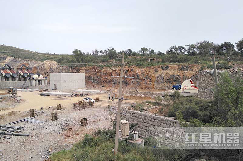 輝縣時(shí)產(chǎn)1000噸重錘破安裝現(xiàn)場(chǎng)