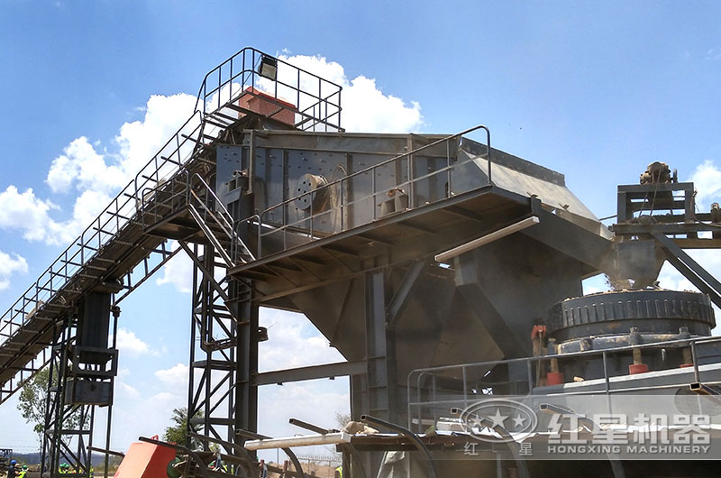 環(huán)保密封的振動(dòng)篩分機(jī)