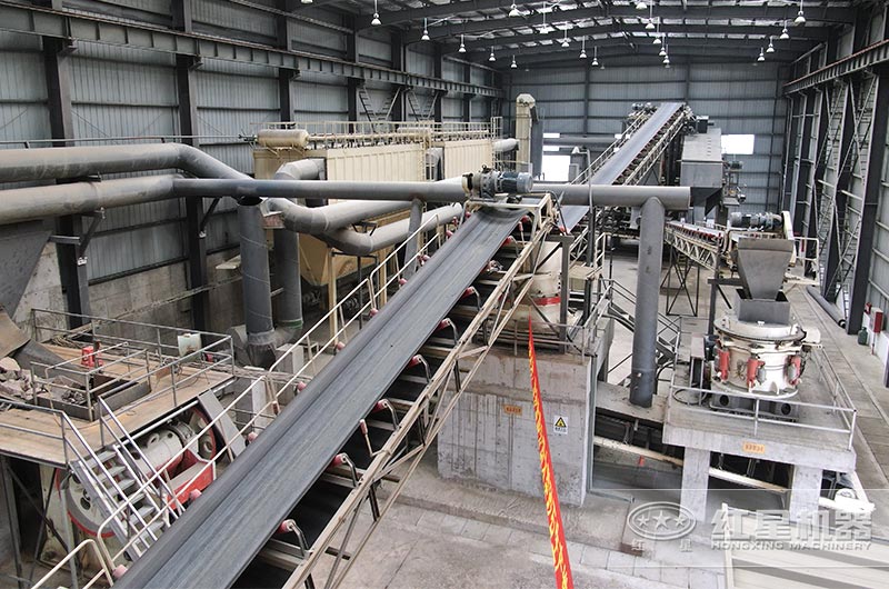 破碎機(jī)現(xiàn)場(chǎng)