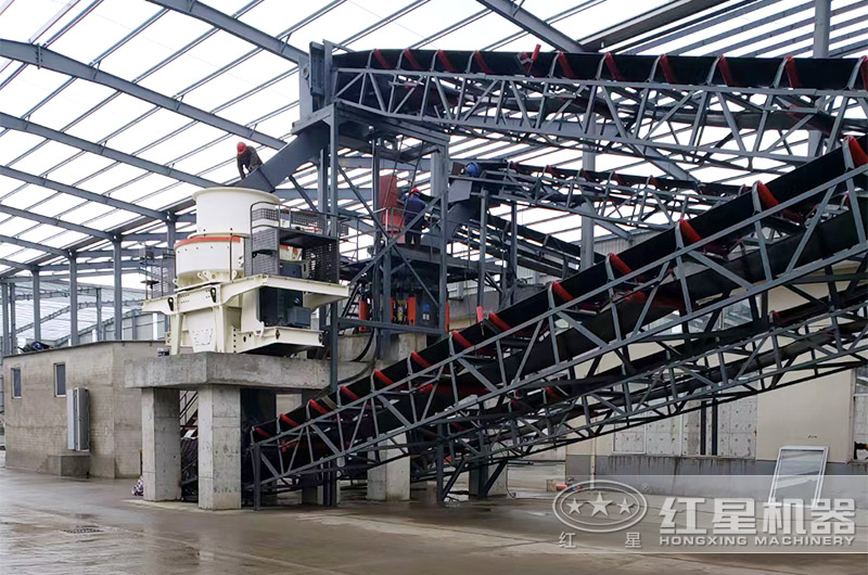 破碎洗沙機(jī)成套設(shè)備作業(yè)現(xiàn)場