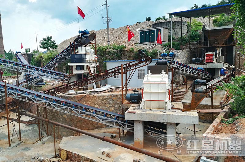 石灰石加工現(xiàn)場(chǎng)