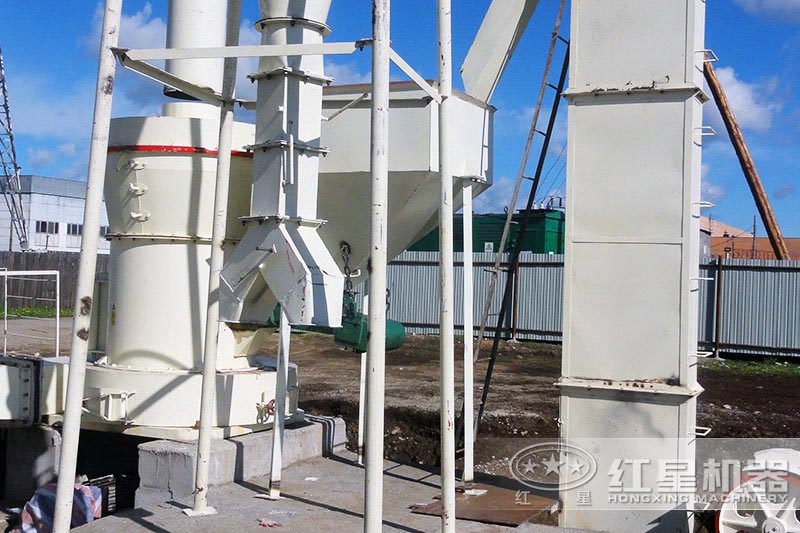 遼寧環(huán)保5r雷蒙磨粉機(jī)現(xiàn)場(chǎng)