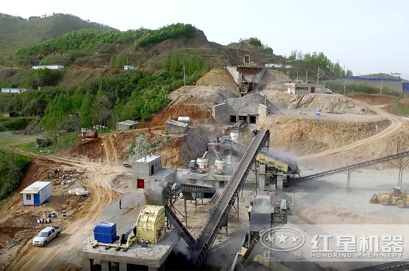 公路用顎式破碎機現(xiàn)場實拍