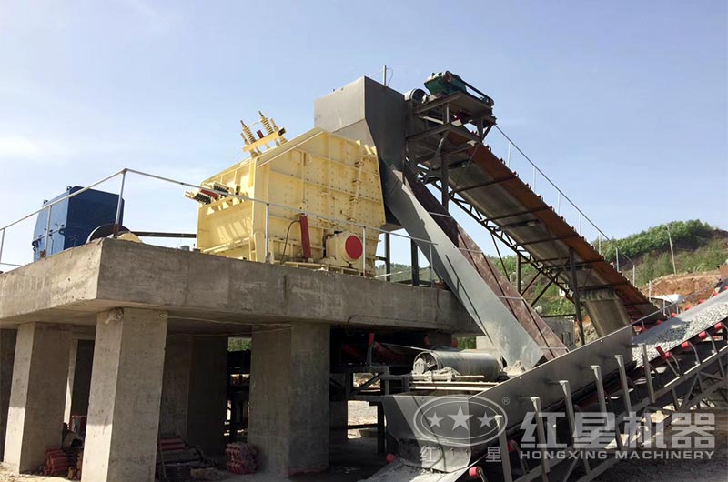 反擊破碎整形機現(xiàn)場實拍