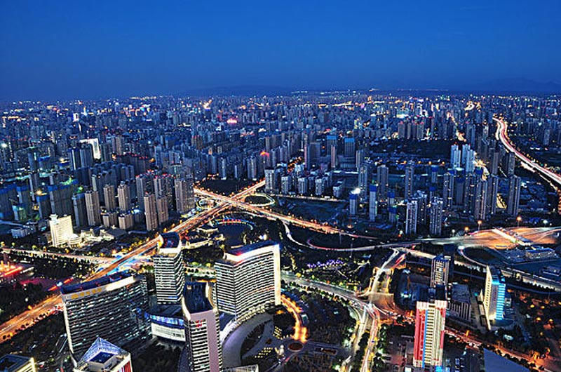 陜西建筑垃圾移動破碎機(jī)現(xiàn)場固廢資源化利用生產(chǎn)忙中有序