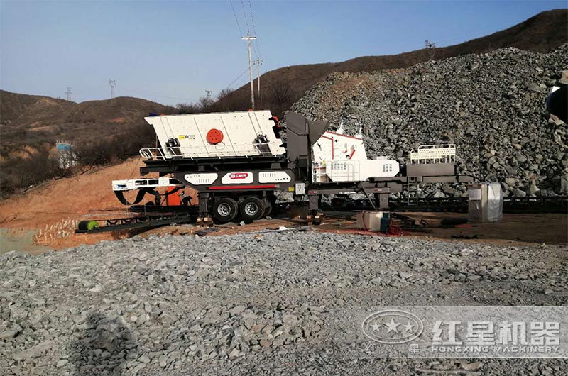 移動磕石機(jī)實拍