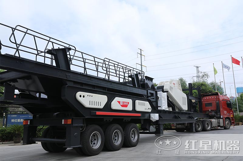 【真實反饋】移動破碎機生產(chǎn)線開工一個月，優(yōu)點槽點大盤點