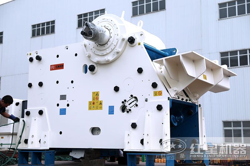 新型歐版顎式破碎機(jī)