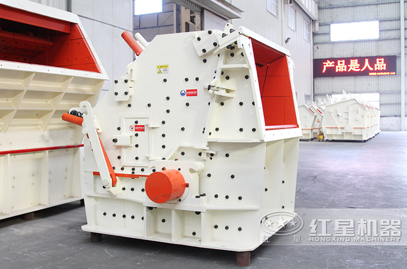 反擊式破碎機(jī)主要用于中碎