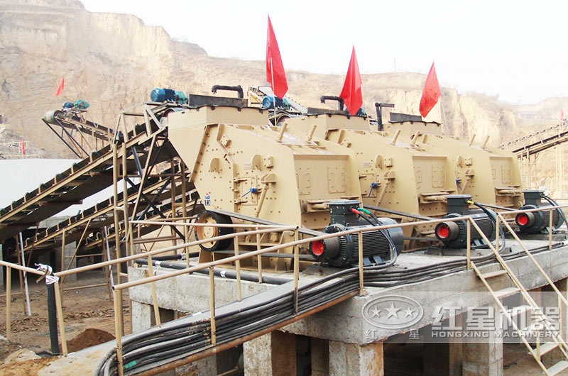 反擊式破碎機(jī)適合破碎中、軟性物料