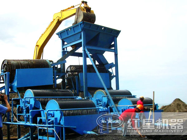 黃鐵礦磁選機工作現(xiàn)場